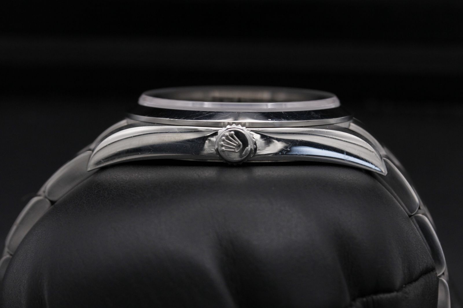 Rolex Explorer 114270 Thumbnail 3