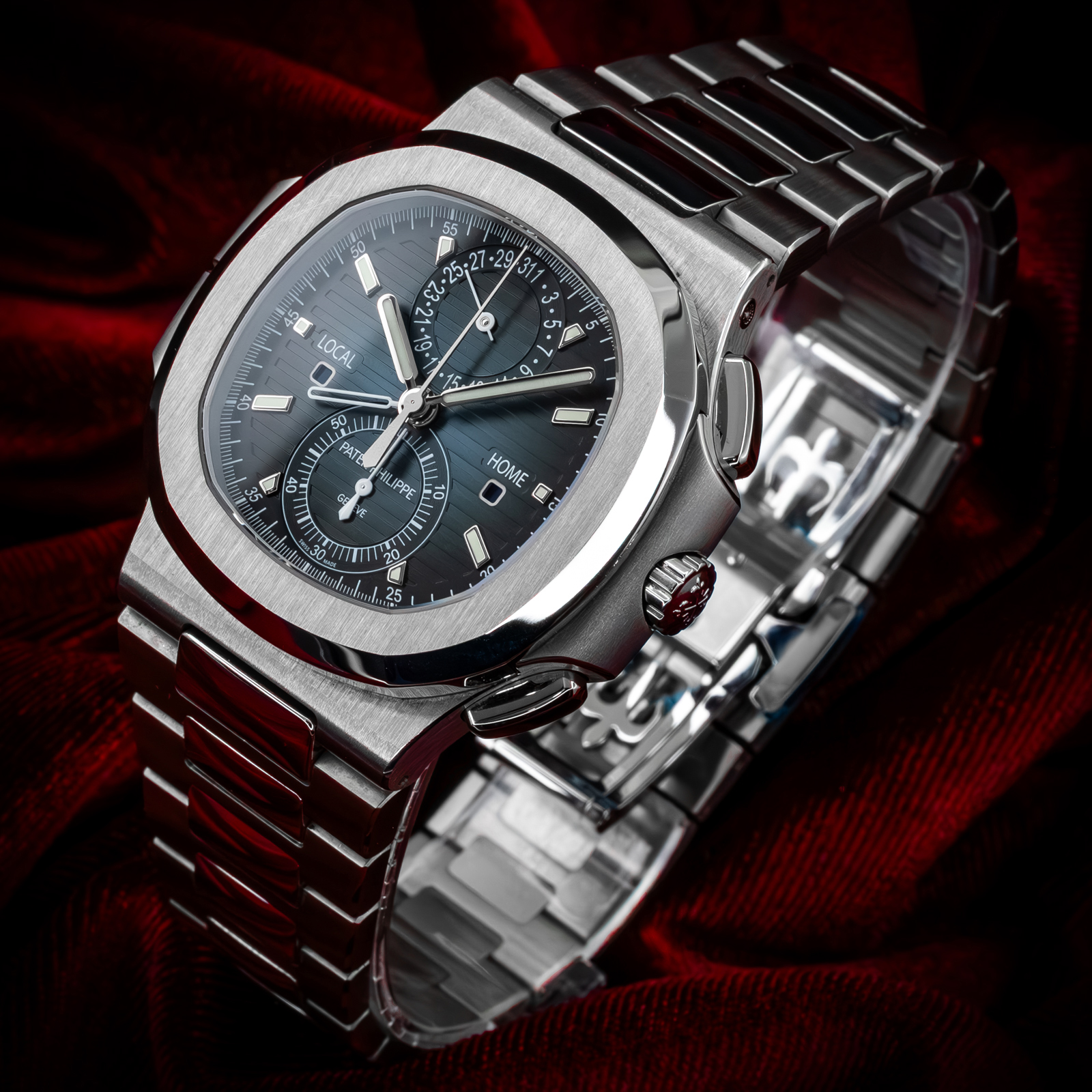 Patek Philippe Nautilus 5990/1A-011 Thumbnail 3