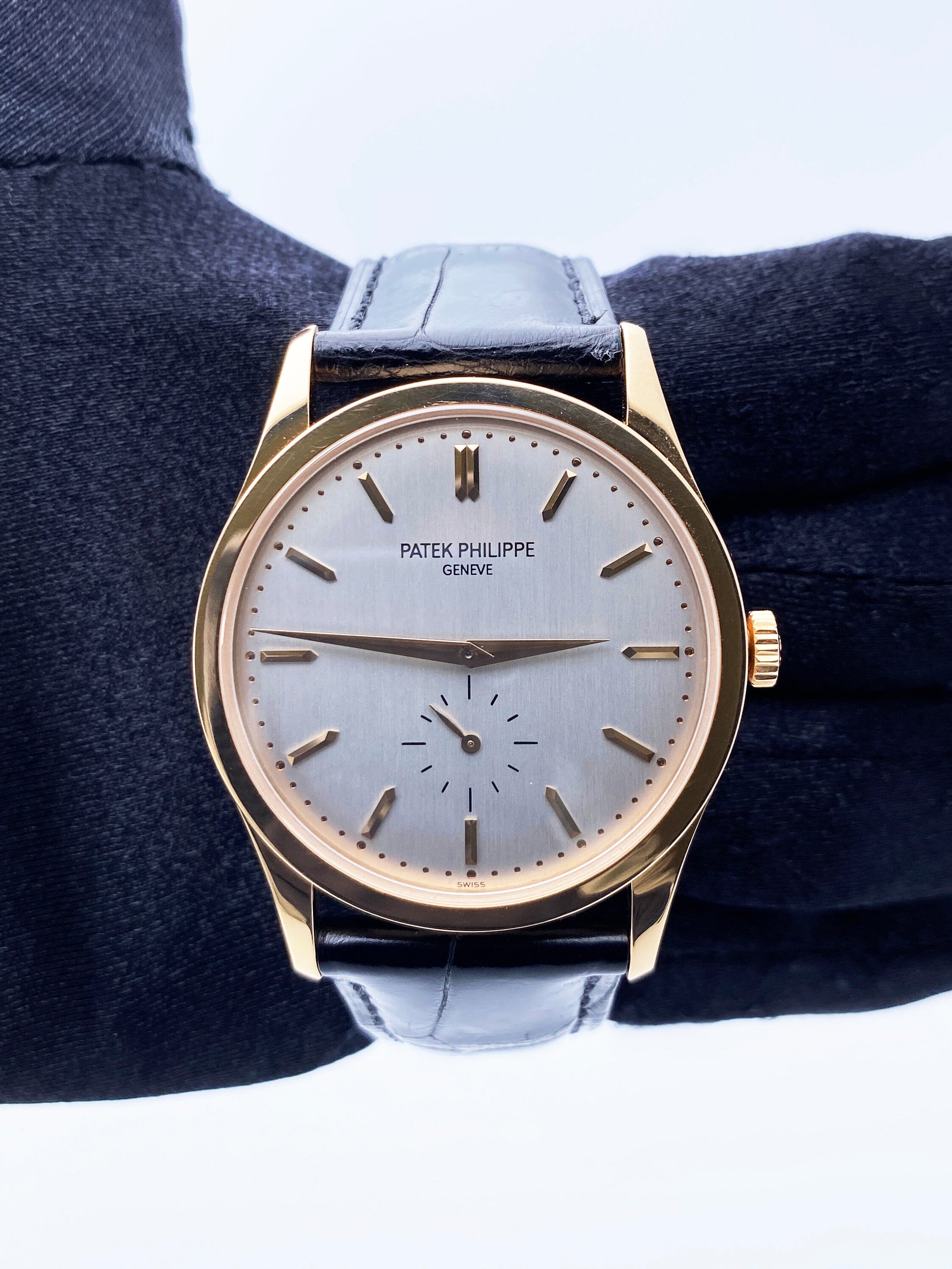 Patek Philippe Calatrava 5196R-001 Thumbnail 2