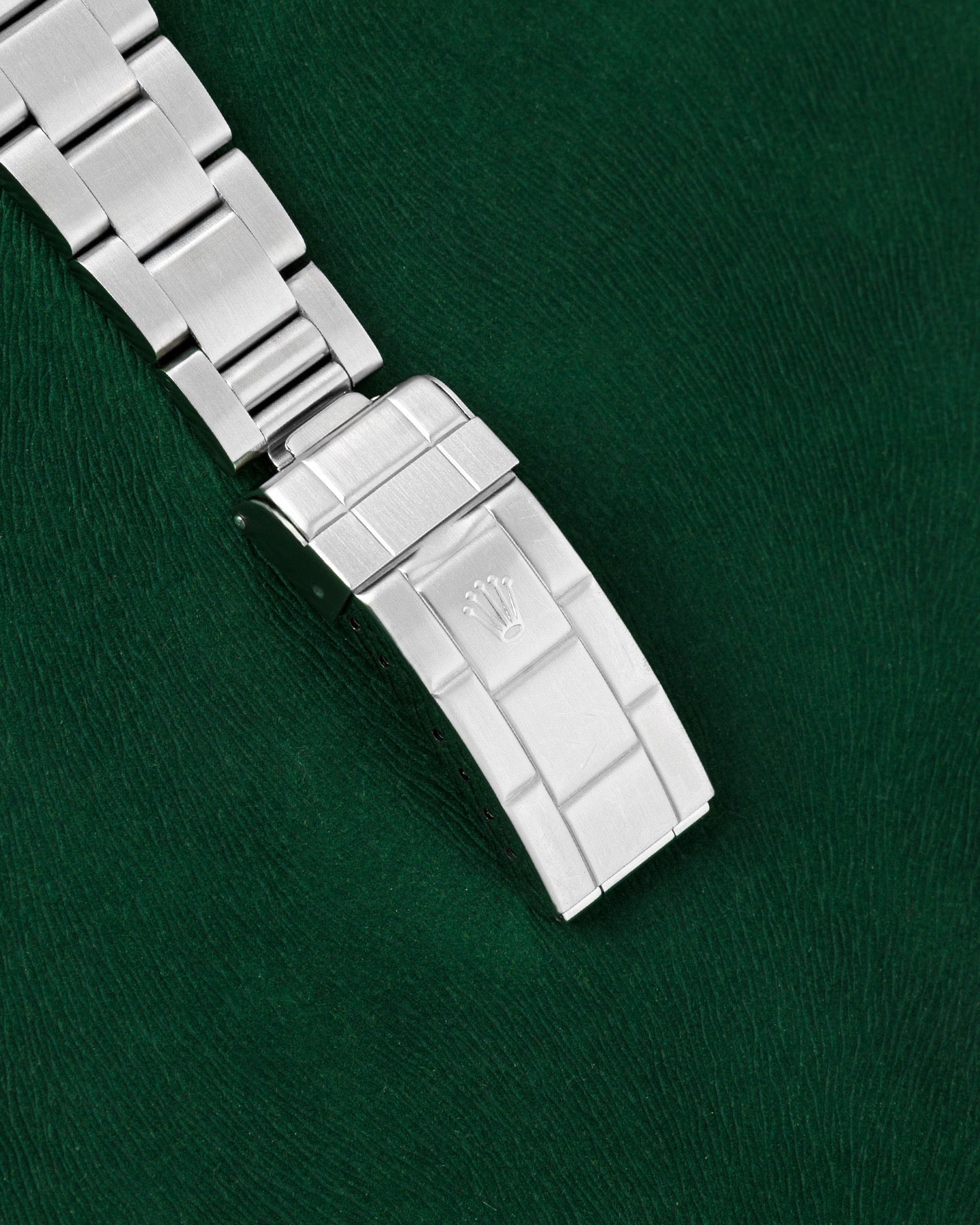 Rolex Submariner 16610 Thumbnail 3