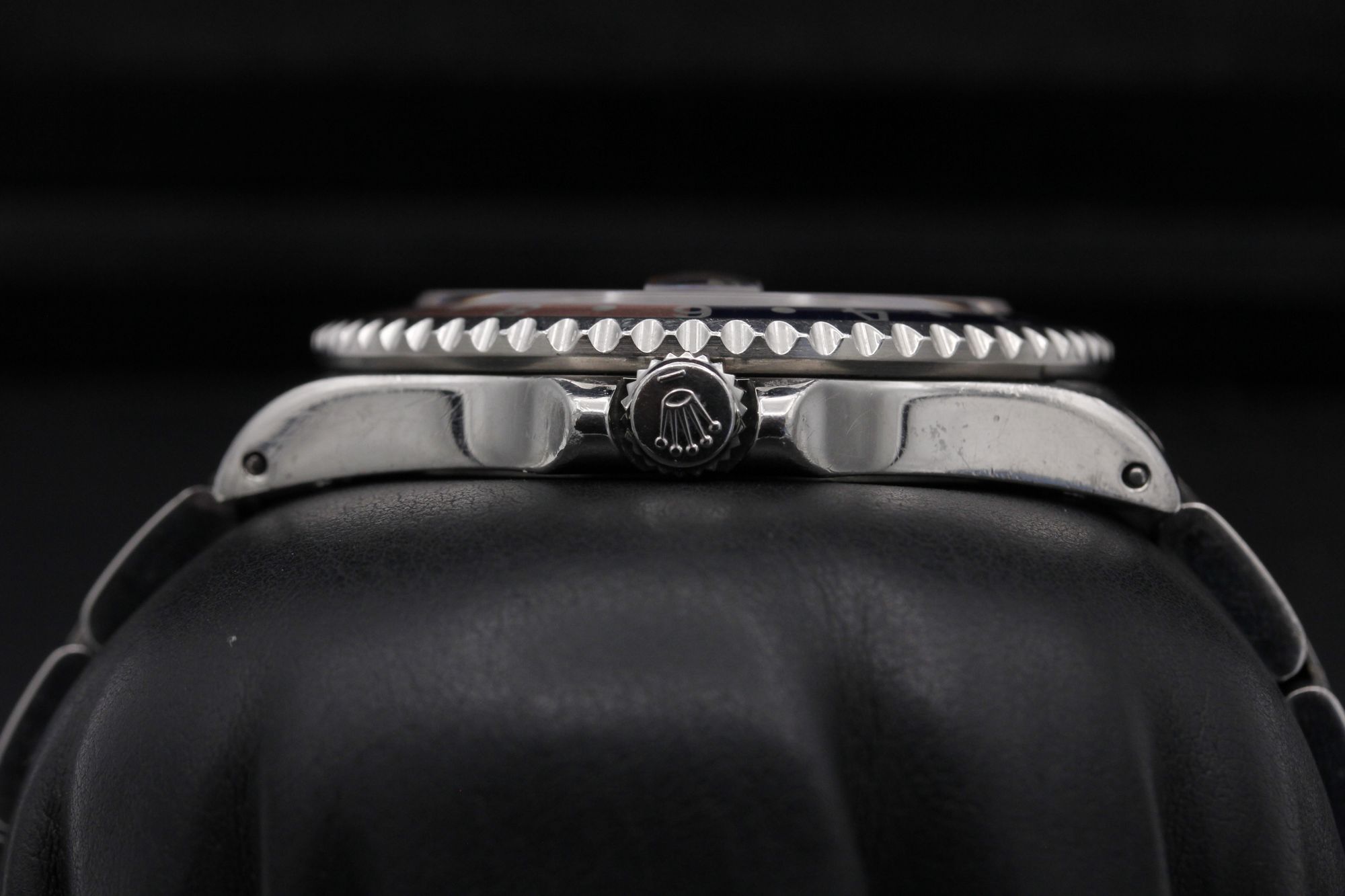 Rolex GMT Master 16700 Thumbnail 3