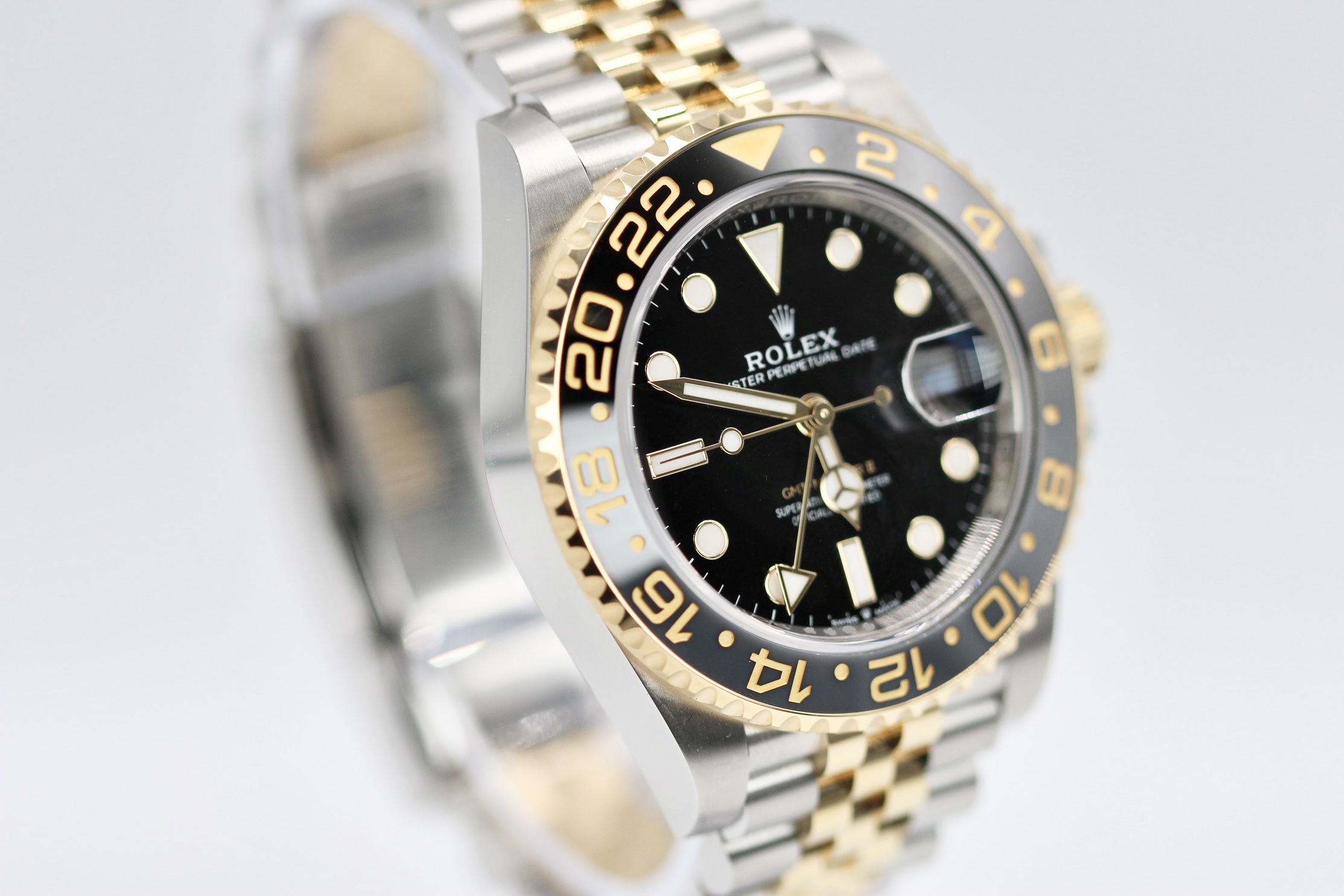 Rolex GMT Master II 126713 GRNR Thumbnail 3