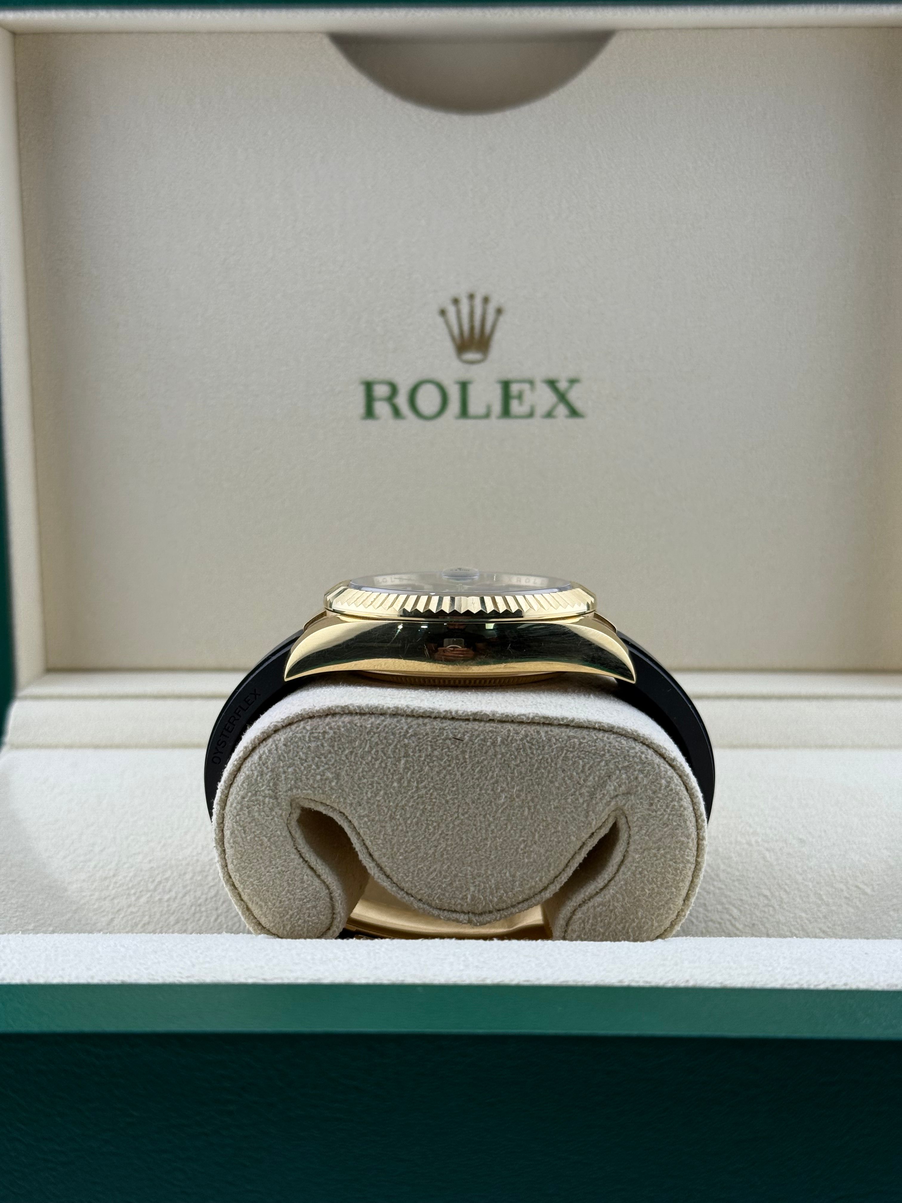 Rolex Sky-Dweller 326238 Thumbnail 3