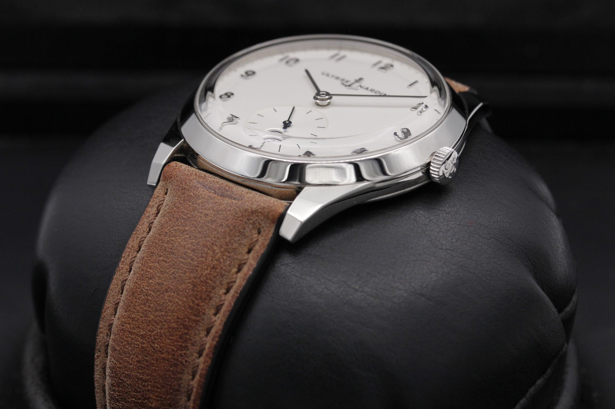 Ulysse Nardin Classico 3203-900 Thumbnail 2