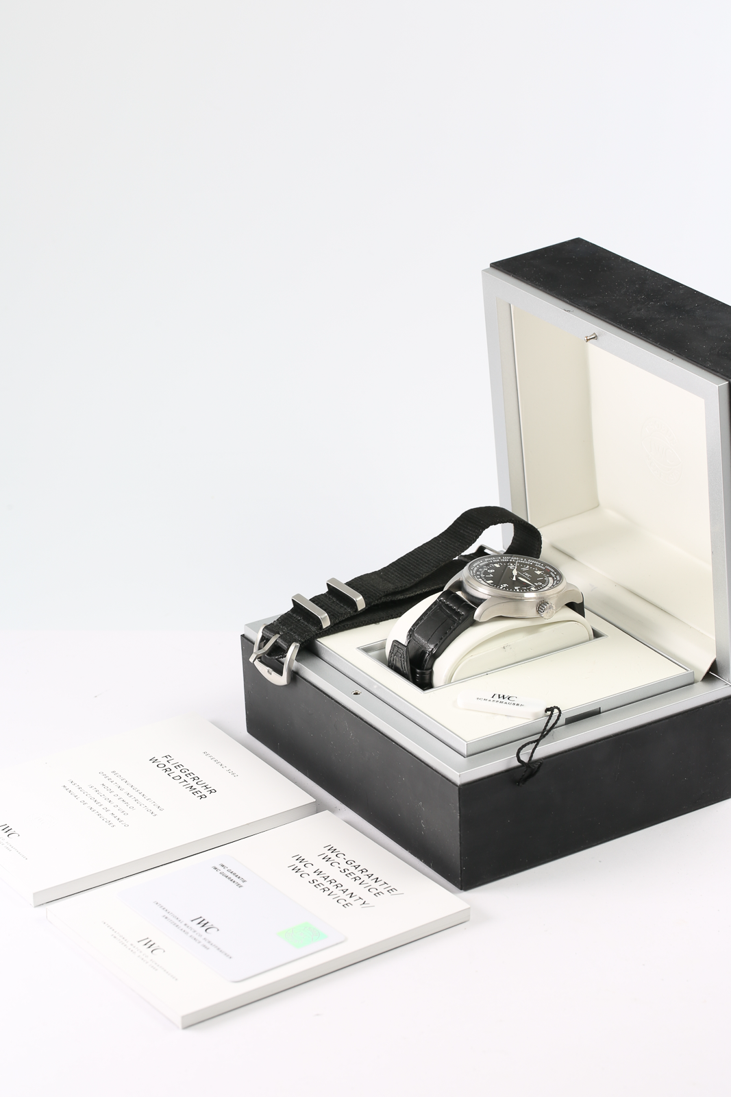 IWC Pilot's Worldtimer IW326201 Thumbnail 5