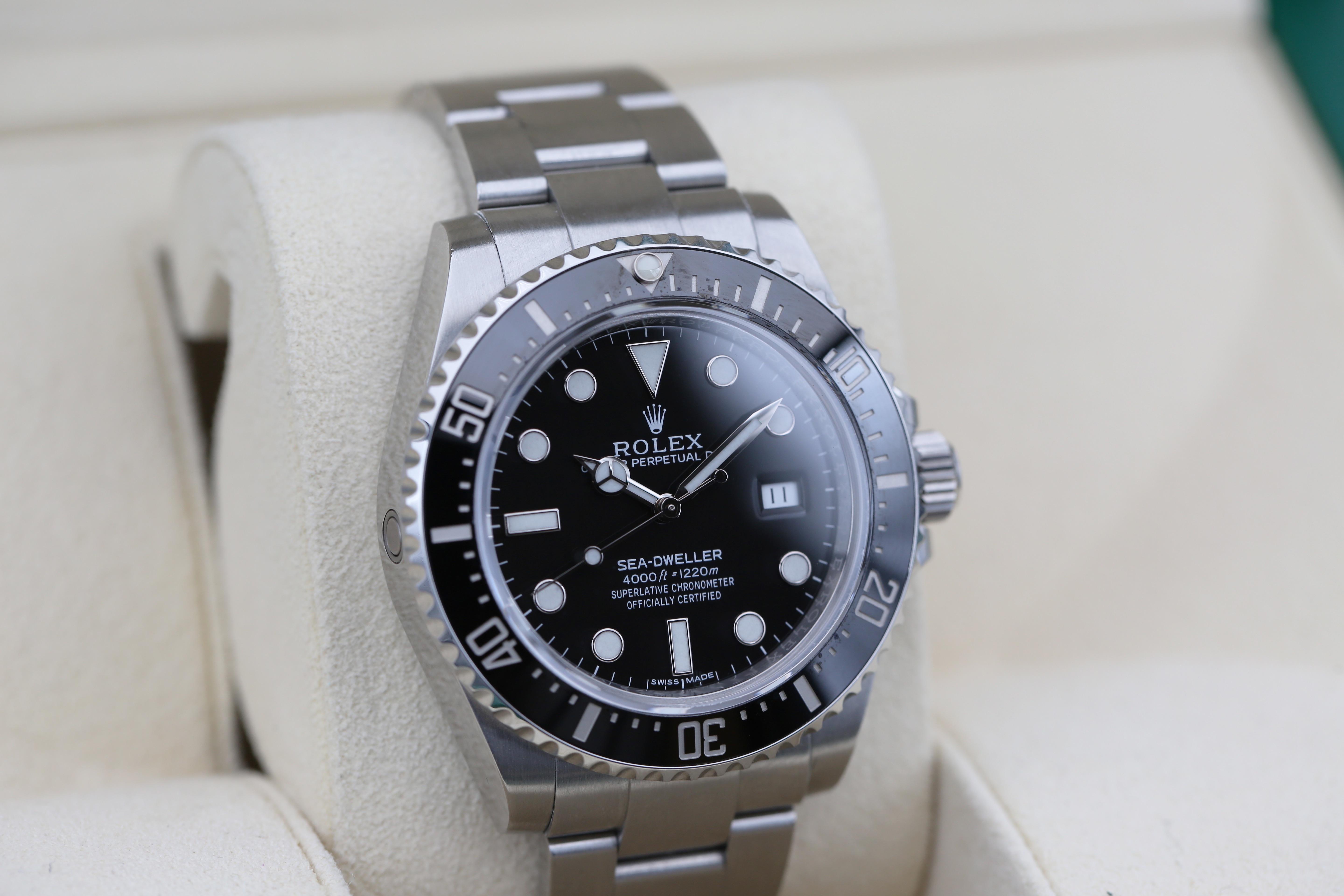 Rolex Sea-Dweller 4000 116600 Thumbnail 2