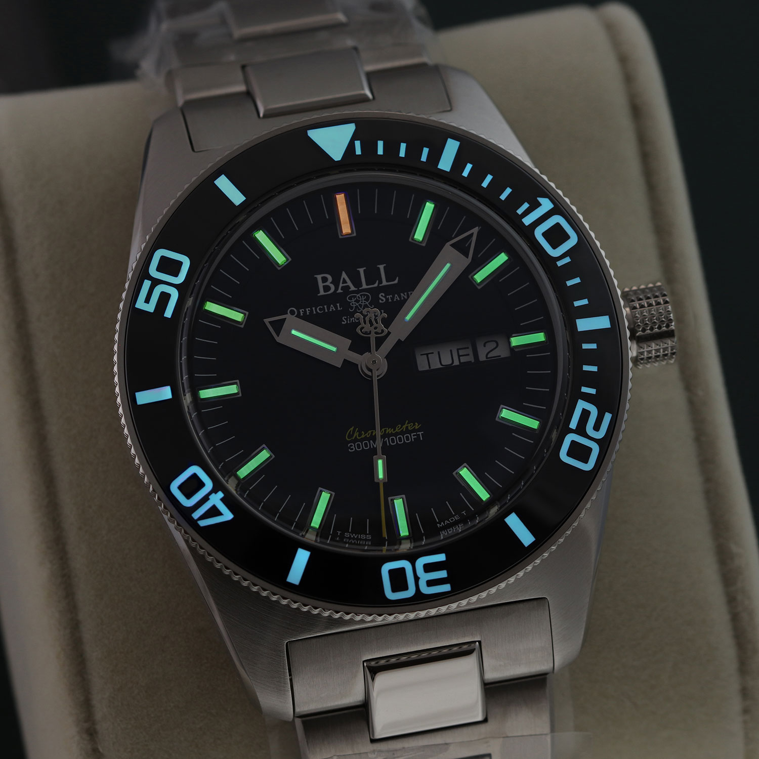 Ball Engineer II DM3308A-SC-BK Thumbnail 6