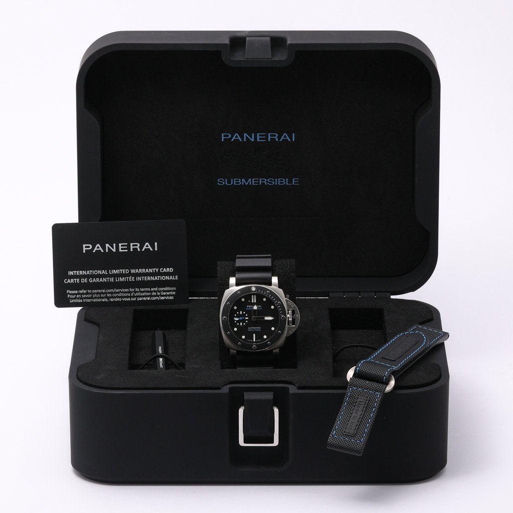 Panerai Submersible PAM00683 Thumbnail 7