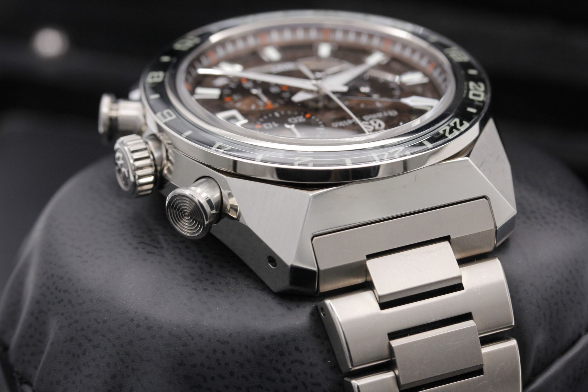 Grand Seiko Sport Collection SBGC231 Thumbnail 4