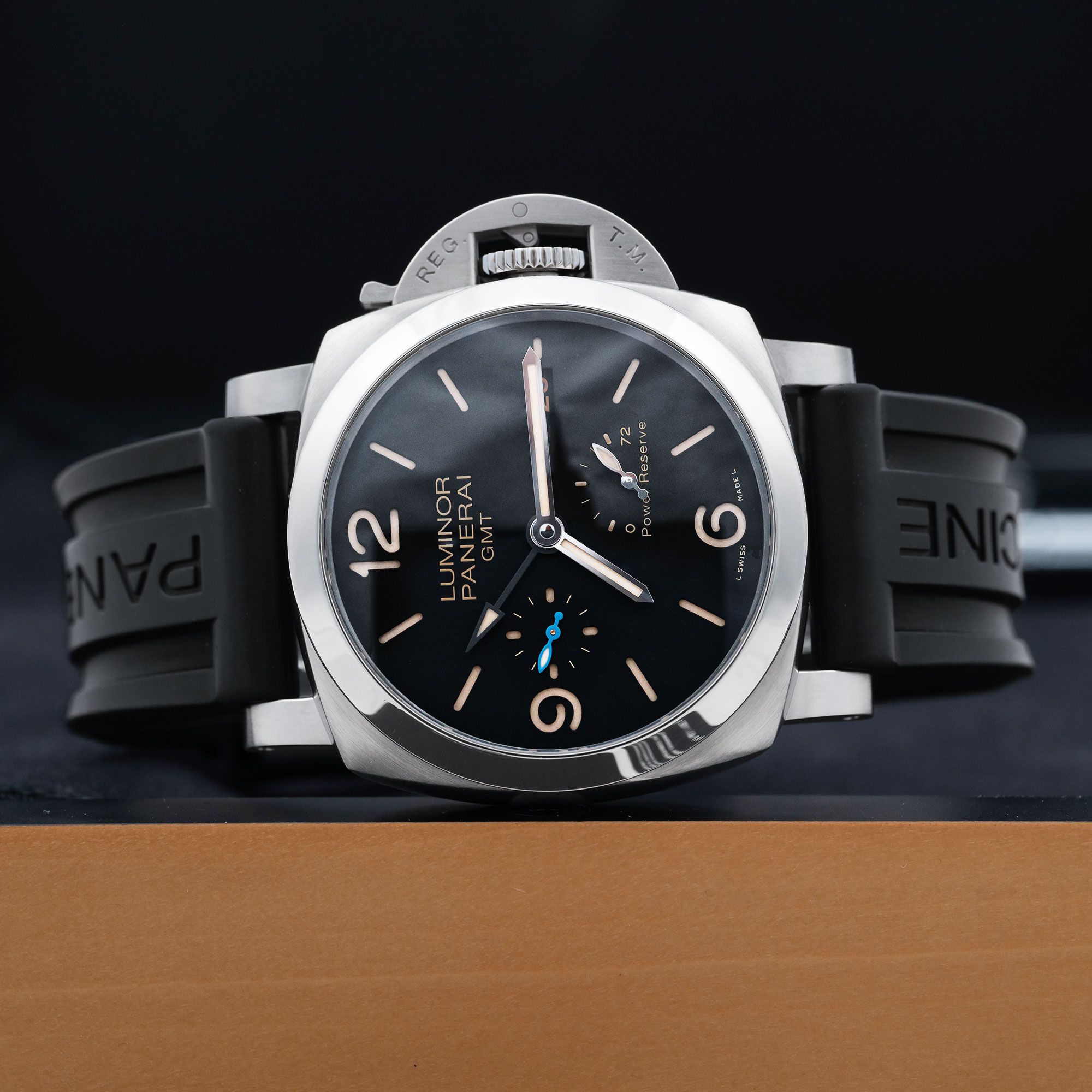 Panerai Luminor Power Reserve PAM01321 Thumbnail 2